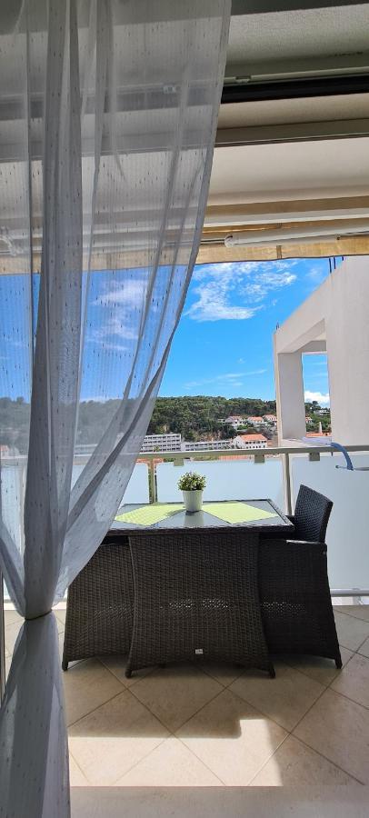 Apartments Antonia Hvar Town Bagian luar foto