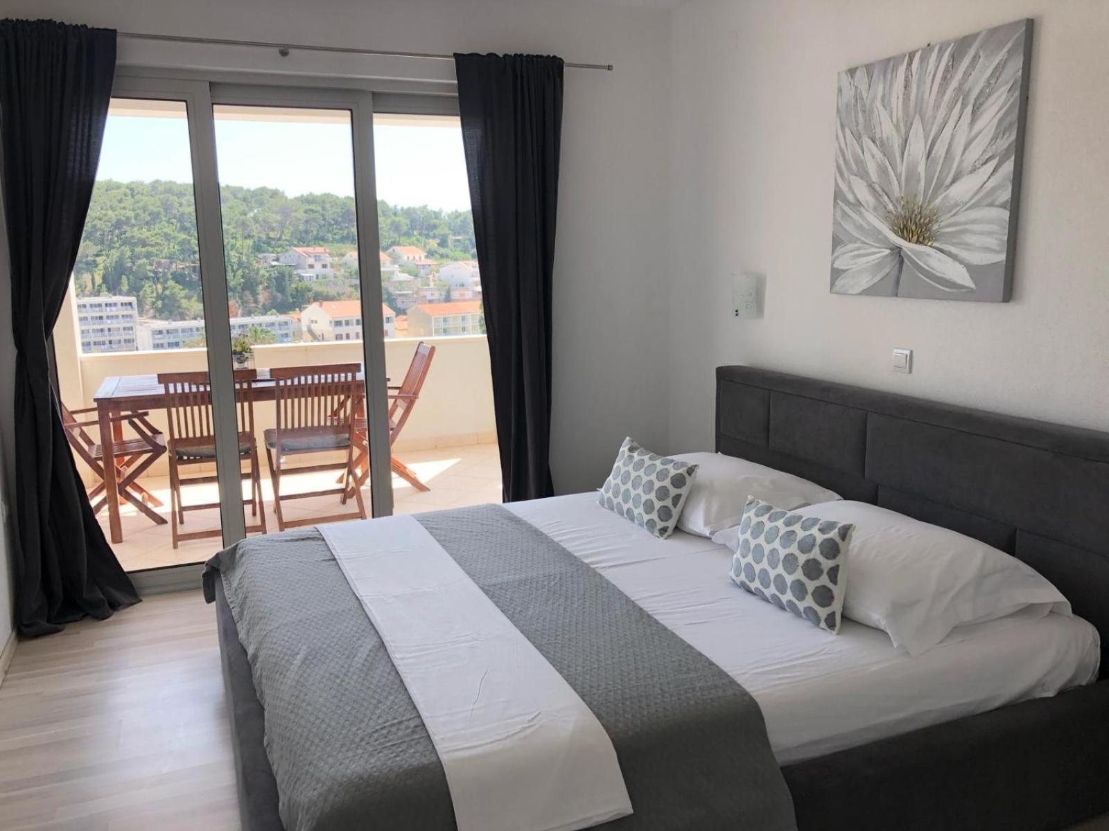 Apartments Antonia Hvar Town Bagian luar foto